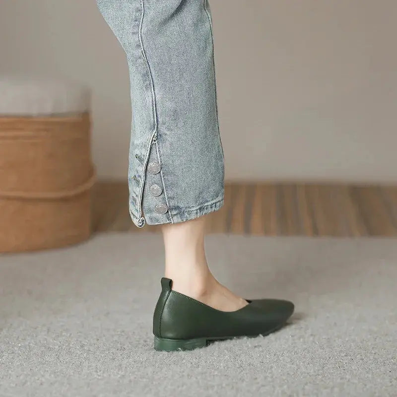 TrenLux Wear Women's Round-Toe Leather Loafer Flats — Versatile Slip-On Casual Shoes TrenLux Wear